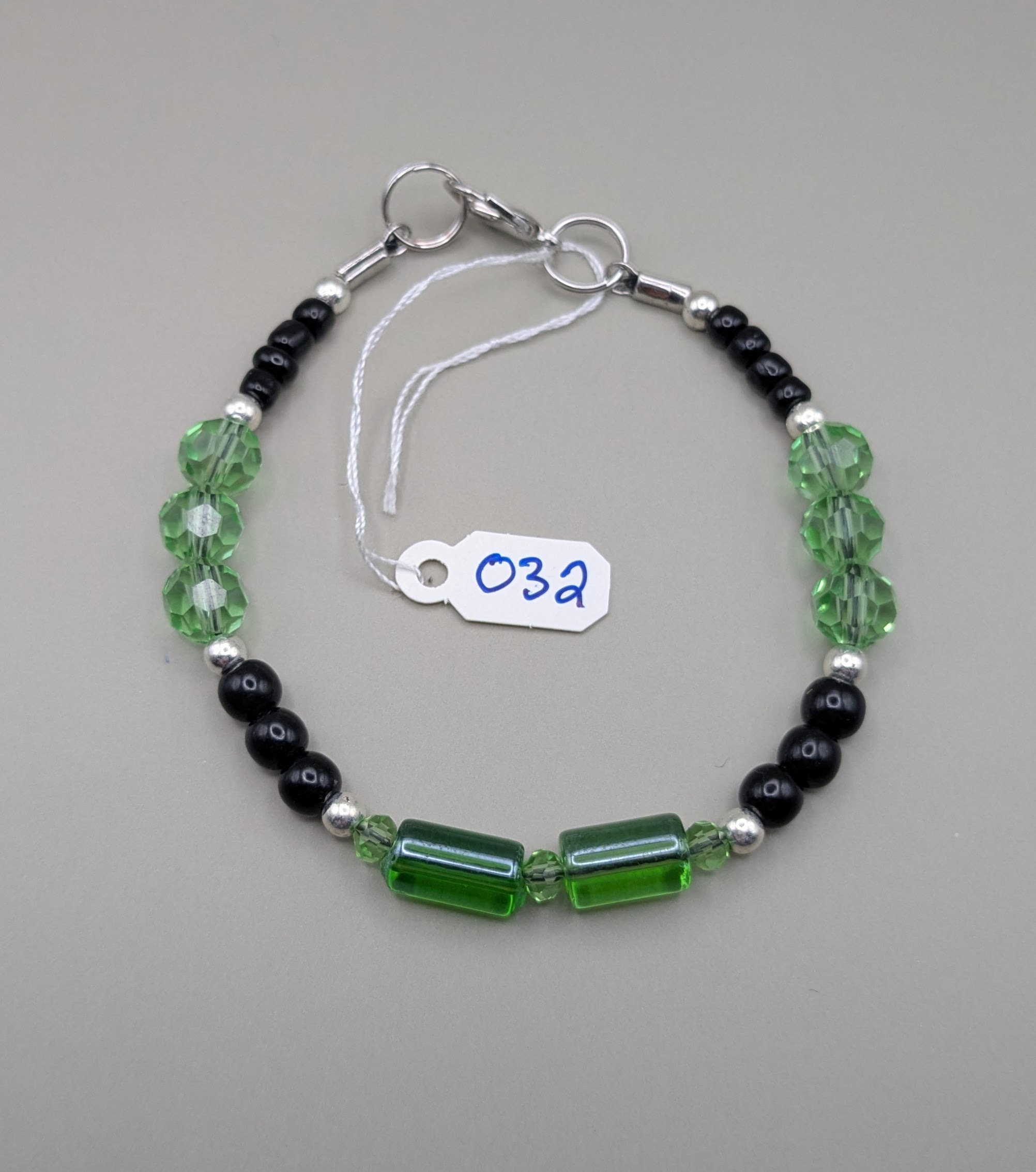 Forest Green Glass & Midnight Black Accent Bracelet - Image 2